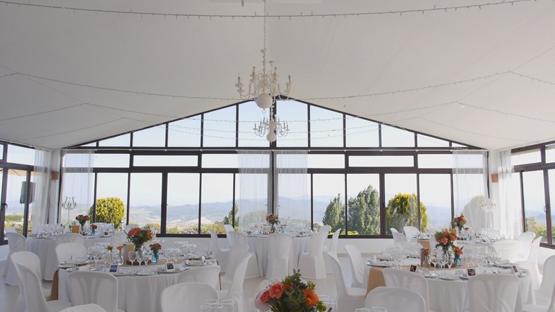 Acertada boda al aire libre en el hotel rural Fuente del Sol de Málaga