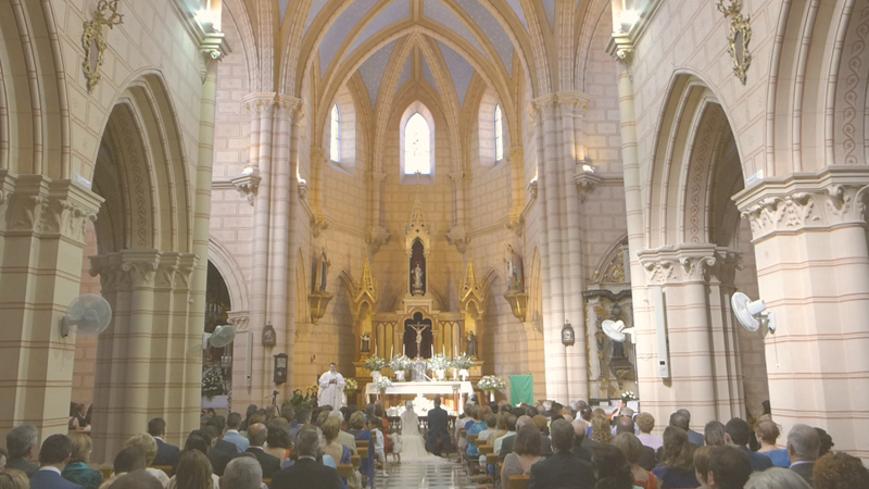 Una celebración en una iglesía espectacular en Granada